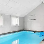 Luxury Pool Retreat - By Traum Bøtø By