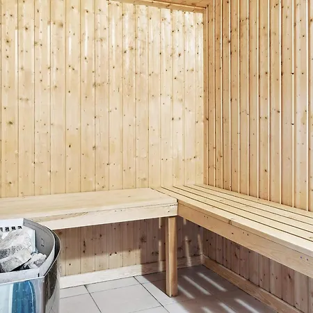Luxury Pool Retreat - By Traum بيت للعطل Bøtø By